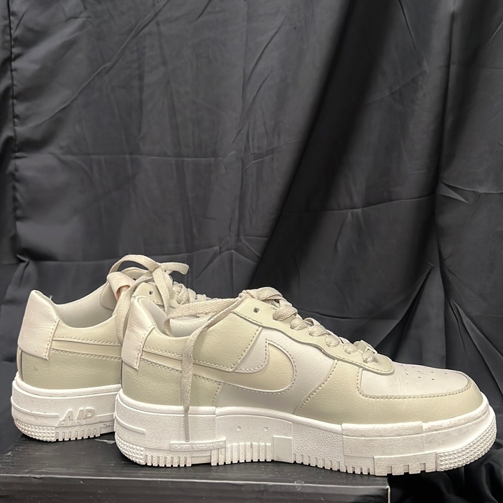 Nike Air Force 1 Pixel 'Light Stone' color mint green, worn twice